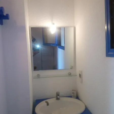Studio . Vue Mer. Terrasses . Piscine . Daire *