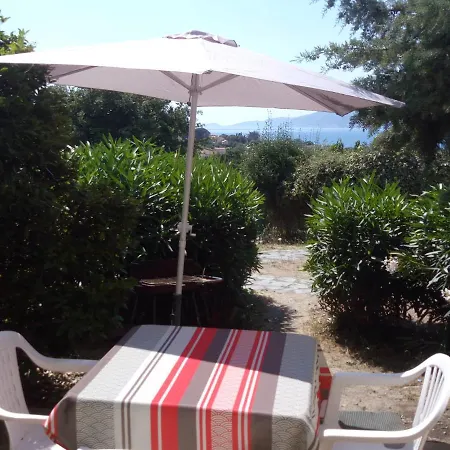 Studio . Vue Mer. Terrasses . Piscine . Apartamento